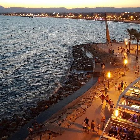 Apartment Center Salou Near Port Aventura Экстерьер фото