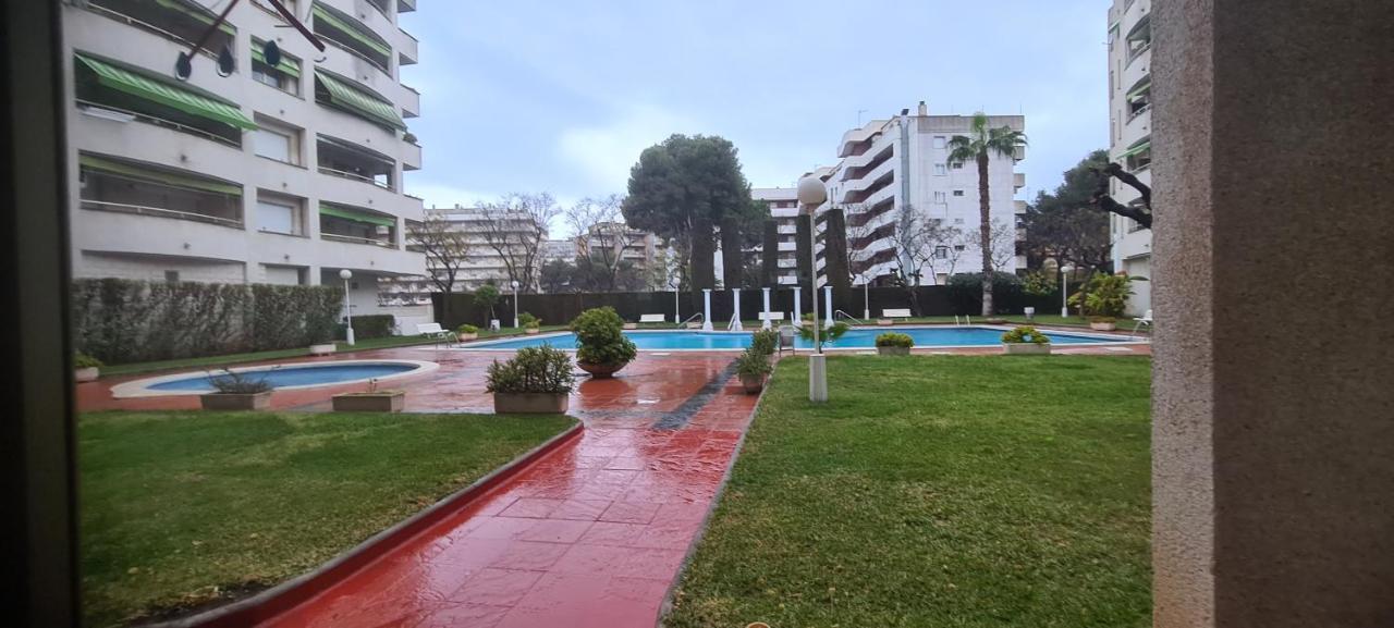 Apartment Center Salou Near Port Aventura Экстерьер фото