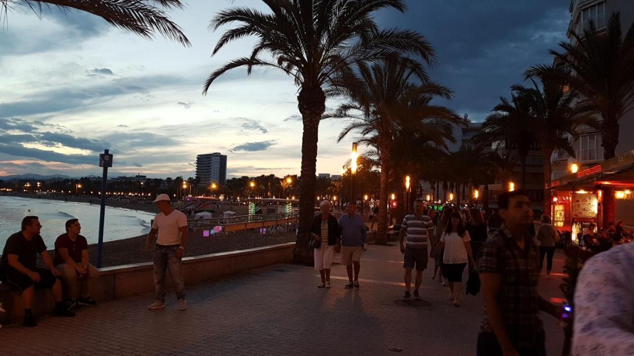 Apartment Center Salou Near Port Aventura Экстерьер фото